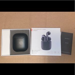 true wireless stereo earbuds